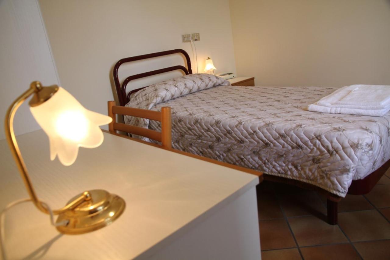 Hotel Madonna Di 洛雷托 外观 照片